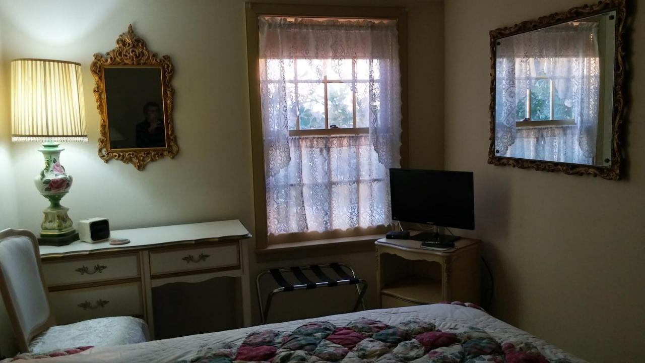 1732 Folke Stone Bed And Breakfastウェストチェスター エクステリア 写真